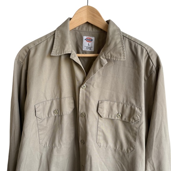 Vintage Dickies Men's L Khaki Work Shirt Long Sleeve Button Down Y2K Utility - Picture 2 of 9